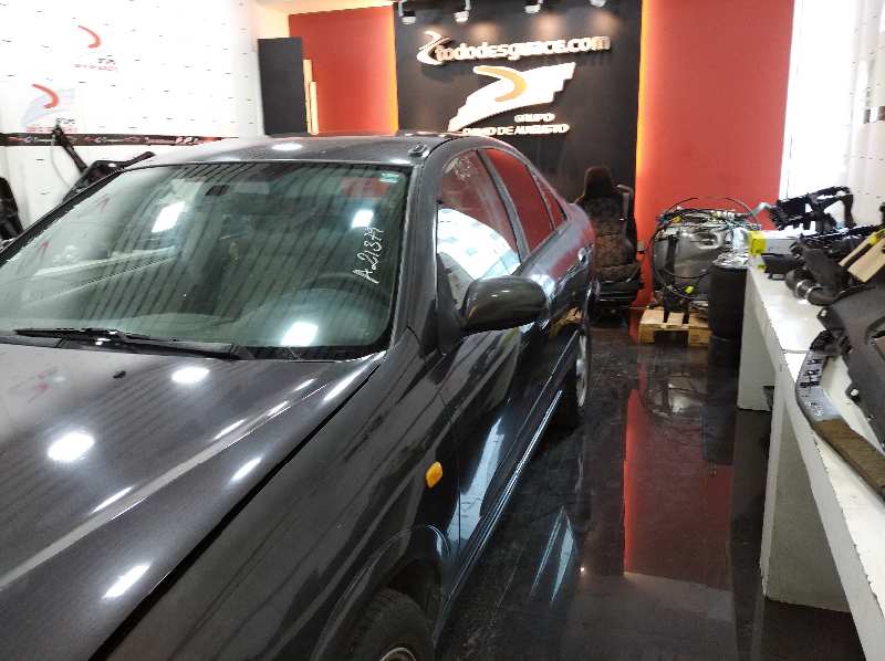 NISSAN ALMERA (N16/E) Acenta   |   10.02 - 12.03 foto 3