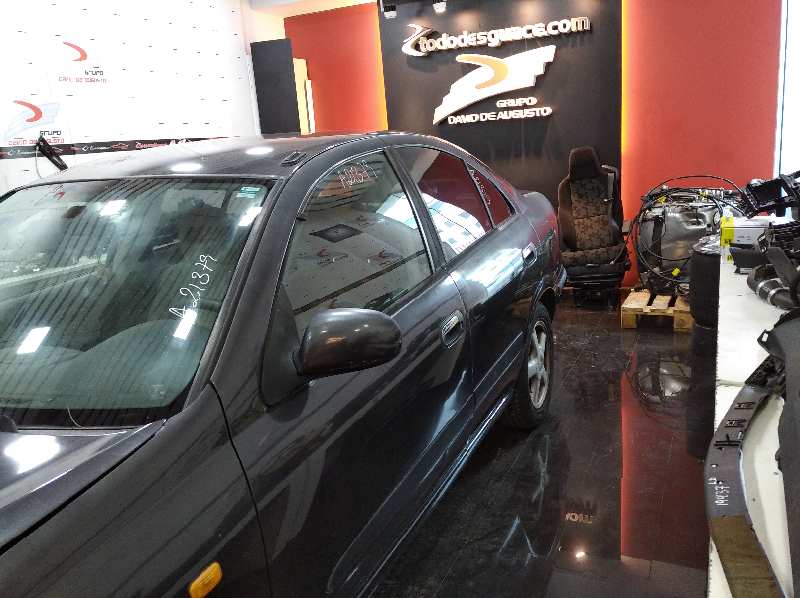 NISSAN ALMERA (N16/E) Acenta   |   10.02 - 12.03 foto 6
