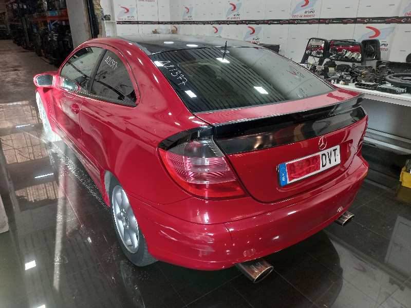 MERCEDES CLASE C (W203) SPORTCOUPE C 200 Compressor (203.745)   |   10.00 - 12.02 foto 7