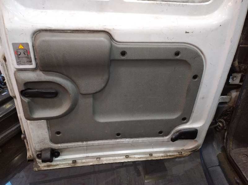 NISSAN KUBISTAR (X76) 1.5 dCi Turbodiesel CAT Motor 1,5 Ltr. - 50 kW dCi Turbodiesel CAT foto 10