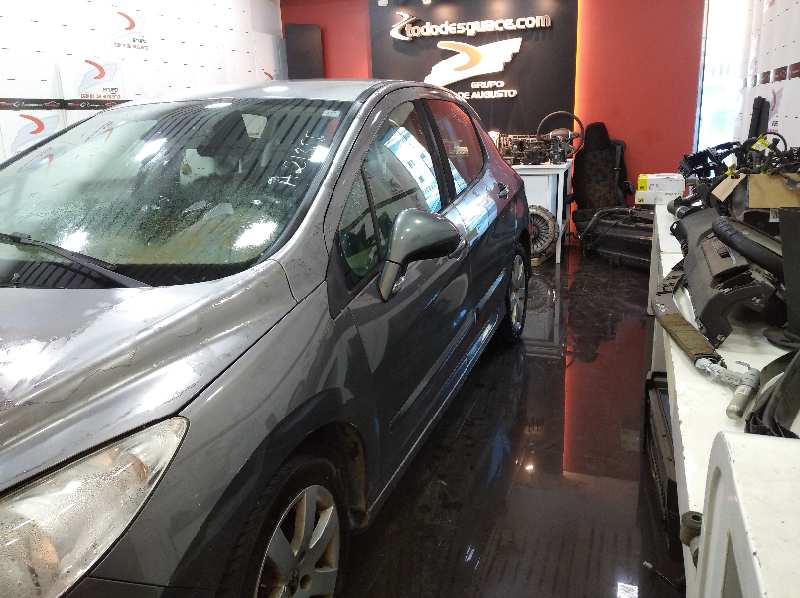 PEUGEOT 308 Confort   |   09.07 - 12.10 foto 3