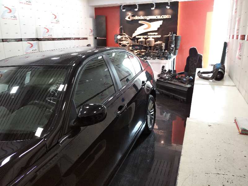 BMW SERIE 3 BERLINA (E90) 320d   |   09.07 - 12.10 foto 7