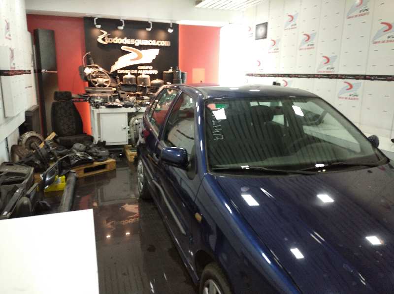 VOLKSWAGEN POLO BERLINA (6N1) Básico   |   09.94 - ...