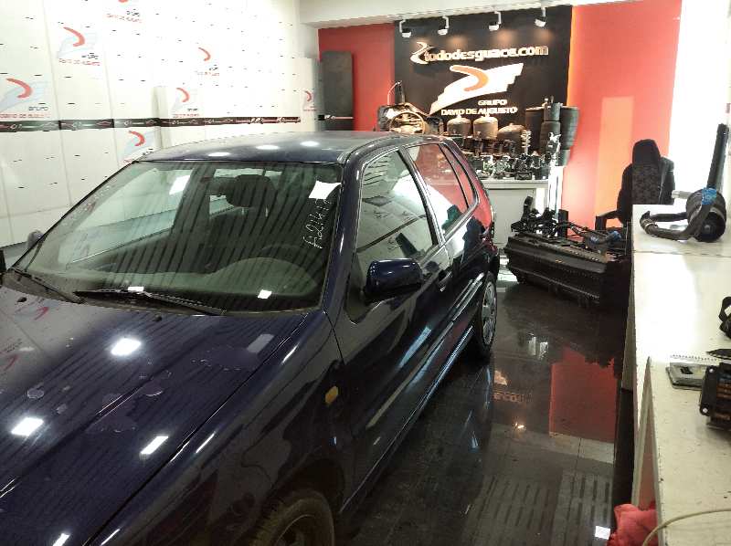 VOLKSWAGEN POLO BERLINA (6N1) Básico   |   09.94 - ...