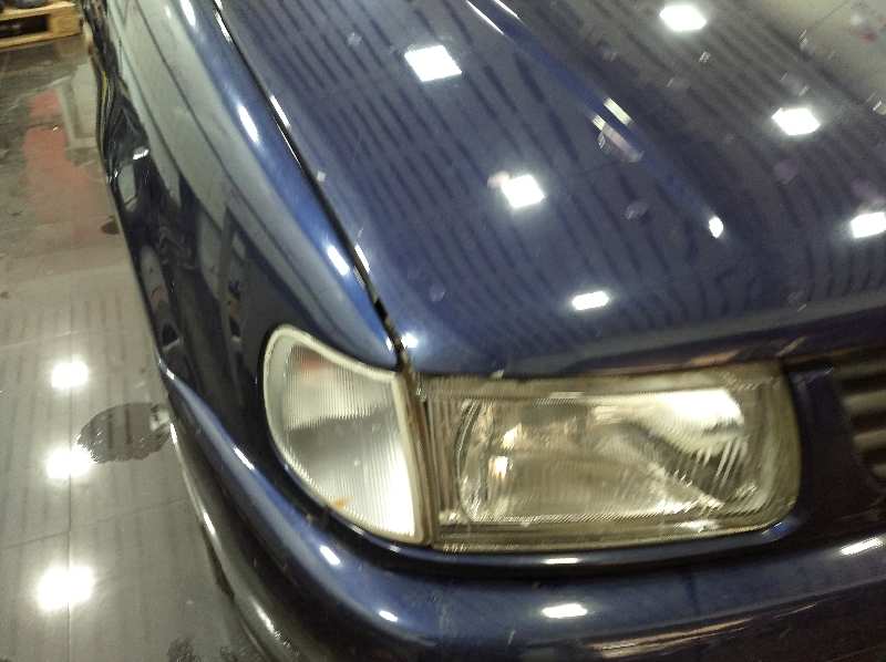 VOLKSWAGEN POLO BERLINA (6N1) Básico   |   09.94 - ...