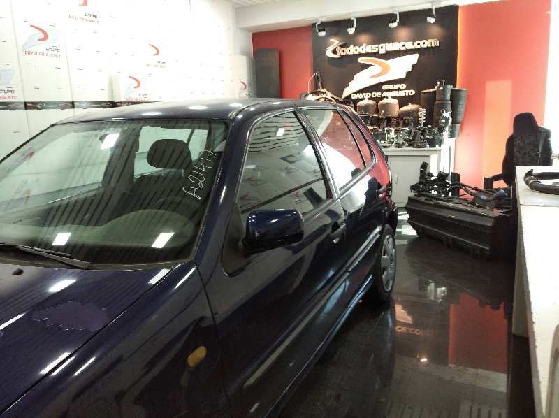 VOLKSWAGEN POLO BERLINA (6N1) Básico   |   09.94 - ...