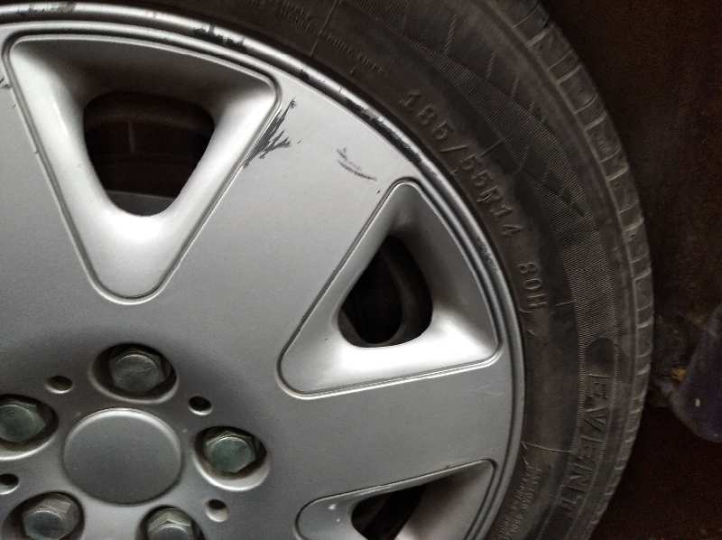 VOLKSWAGEN POLO BERLINA (6N1) Básico   |   09.94 - ...