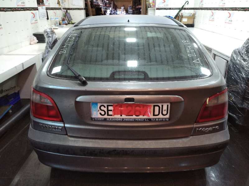 RENAULT MEGANE I FASE 2 BERLINA (BA0) 1.9 D Authentique   |   10.00 - 12.01 foto 6
