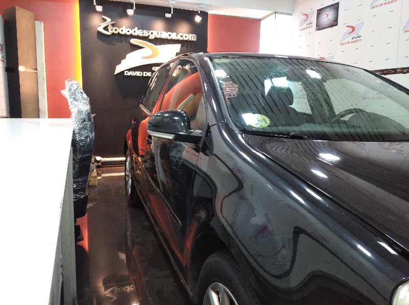 VOLKSWAGEN GOLF V BERLINA (1K1) Highline   |   10.03 - 12.08 foto 5