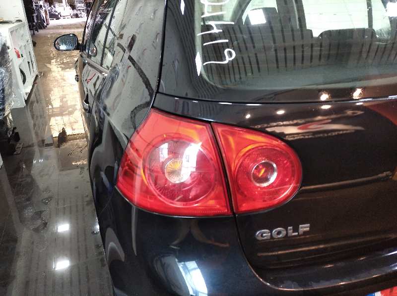 VOLKSWAGEN GOLF V BERLINA (1K1) Highline   |   10.03 - 12.08 foto 9