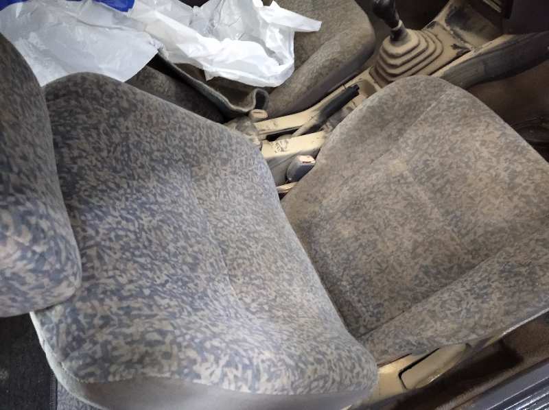 NISSAN ALMERA (N15) GX Motor 1,4 Ltr. - 64 kW 16V CAT foto 11