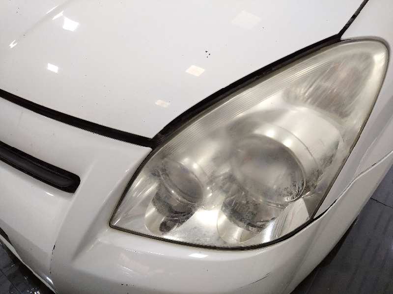 TOYOTA COROLLA VERSO (R1) 2.2 D-4D Luna   |   09.05 - 12.09 foto 5