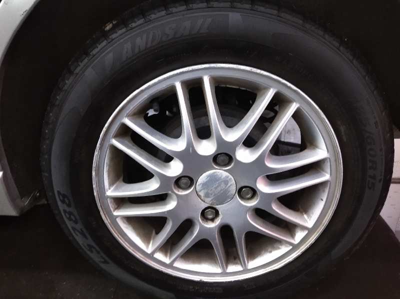 FORD FOCUS BERLINA (CAK) *   |   0.98 - 0.04 foto 9