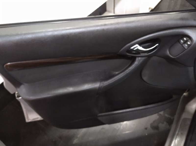 FORD FOCUS BERLINA (CAK) *   |   0.98 - 0.04 foto 10
