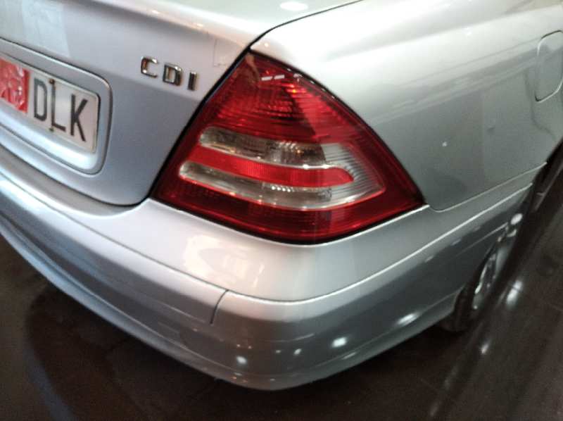 MERCEDES CLASE C (W203) BERLINA 220 CDI (LA) (203.008)   |   04.03 - 12.06 foto 9