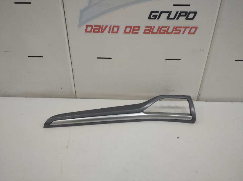 MOLDURA SALPICADERO foto 2