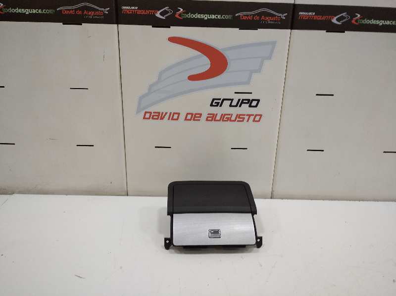 GUANTERA CONSOLA CENTRAL