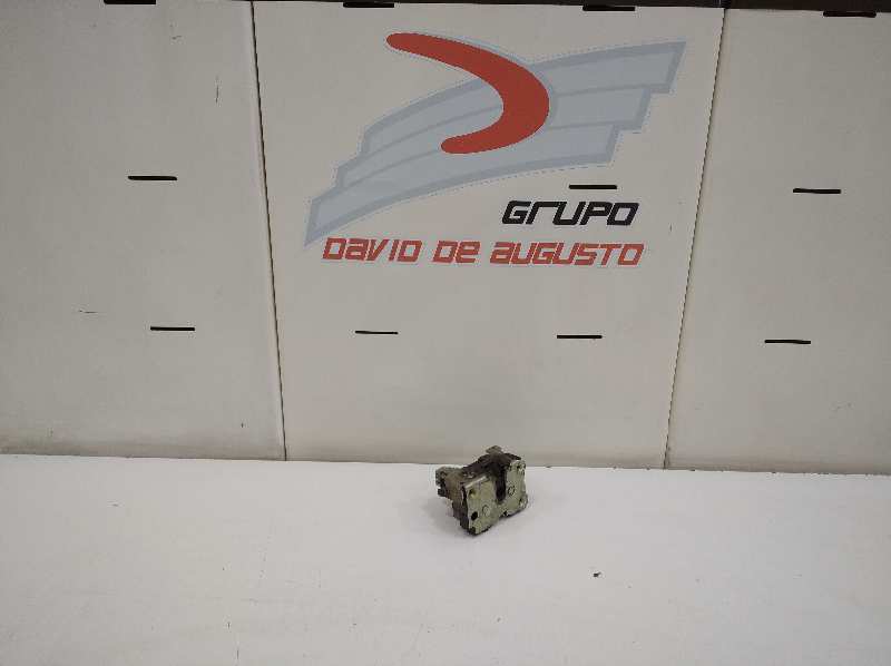 CERRADURA PUERTA DELANTERA DERECHA foto 6