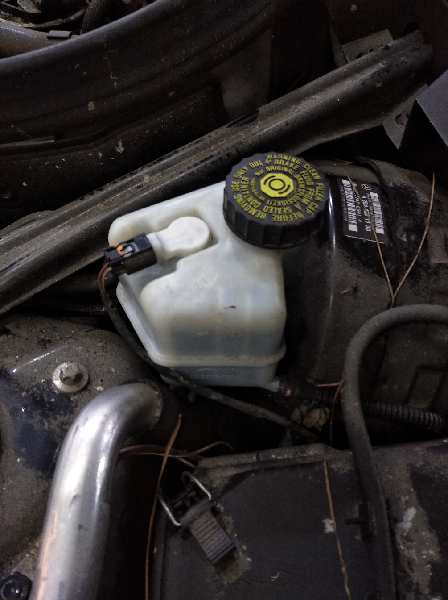BOTE LIQUIDO FRENO MERCEDES CLASE C (W204) FAMILIAR C 200 T CDI BlueEfficiency (204.201)   |   12.09 - 12.11