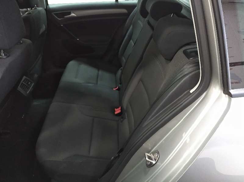 VOLKSWAGEN GOLF VII SPORTSVAN Advance BlueMotion Tech   |   05.14 - 12.17