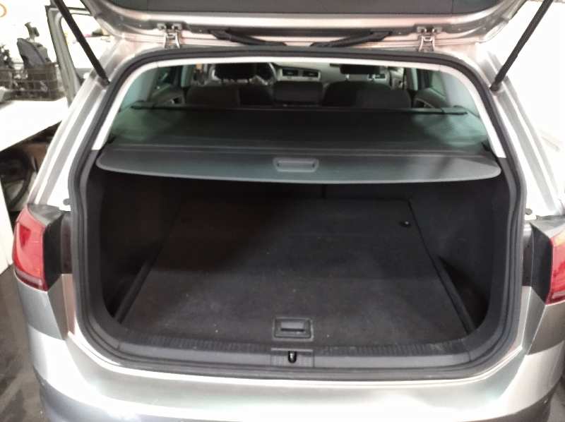 VOLKSWAGEN GOLF VII SPORTSVAN Advance BlueMotion Tech   |   05.14 - 12.17