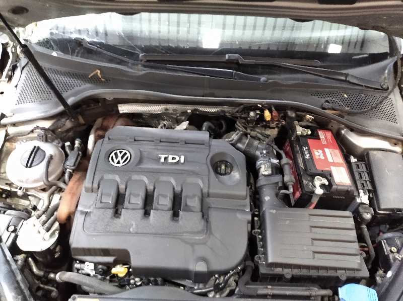 VOLKSWAGEN GOLF VII SPORTSVAN Advance BlueMotion Tech   |   05.14 - 12.17