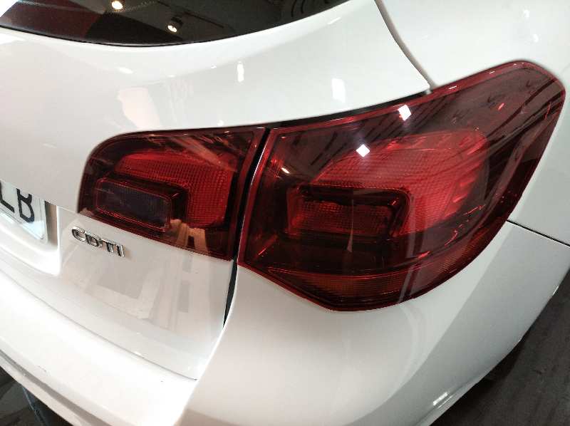 OPEL ASTRA J SPORTS TOURER Sport   |   08.10 - ... foto 11