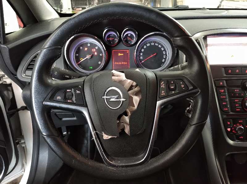 OPEL ASTRA J SPORTS TOURER Sport   |   08.10 - ...
