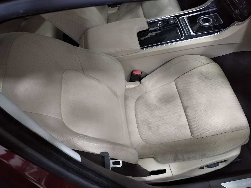 JAGUAR XF Portfolio   |   04.15 - 12.20