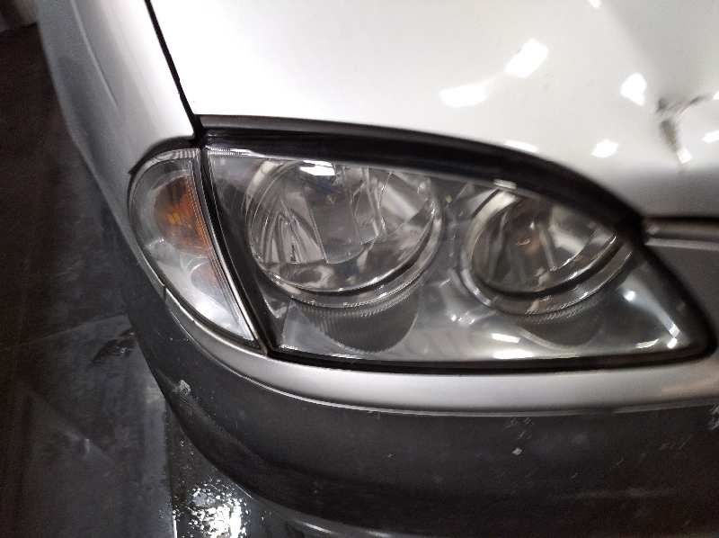 TOYOTA AVENSIS BERLINA (T 22) 2.0 D4-D Luna (5-ptas.)   |   08.99 - 12.00 foto 9