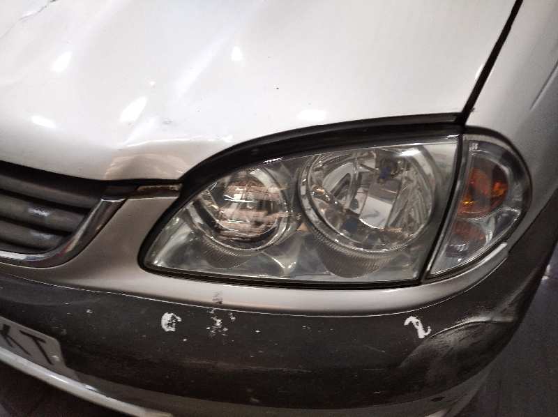 TOYOTA AVENSIS BERLINA (T 22) 2.0 D4-D Luna (5-ptas.)   |   08.99 - 12.00 foto 10