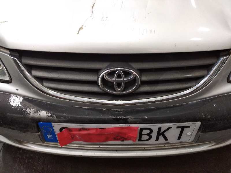 TOYOTA AVENSIS BERLINA (T 22) 2.0 D4-D Luna (5-ptas.)   |   08.99 - 12.00 foto 11