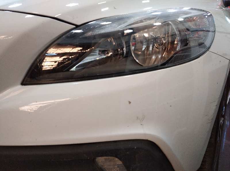 VOLVO V40 CROSS COUNTRY (2012-0) Basis