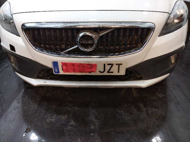 VOLVO V40 CROSS COUNTRY (2012-0) Basis