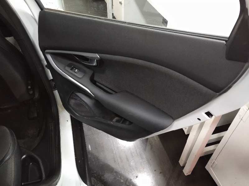 VOLVO V40 CROSS COUNTRY (2012-0) Basis