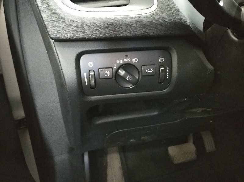 VOLVO V40 CROSS COUNTRY (2012-0) Basis