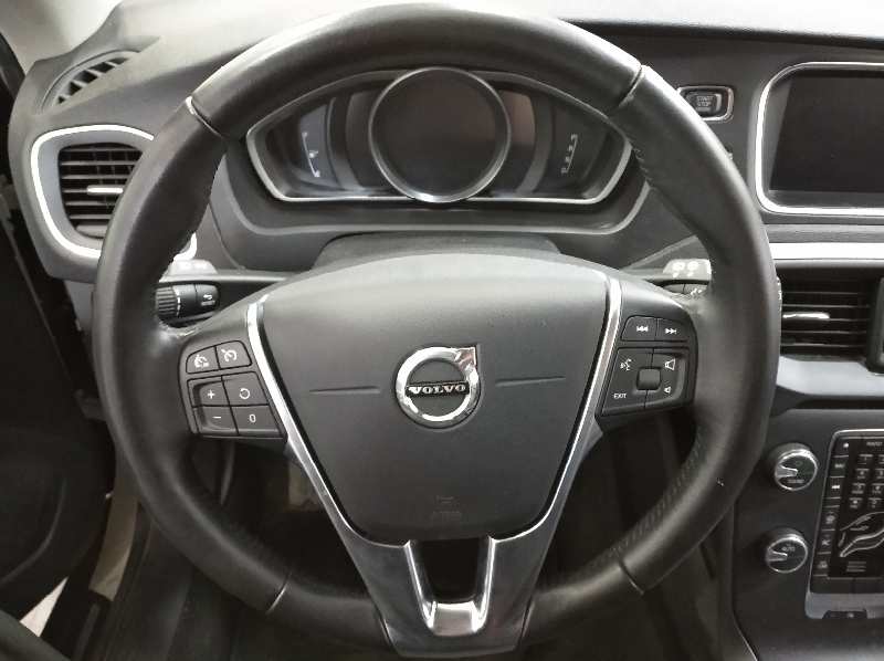 VOLVO V40 CROSS COUNTRY (2012-0) Basis