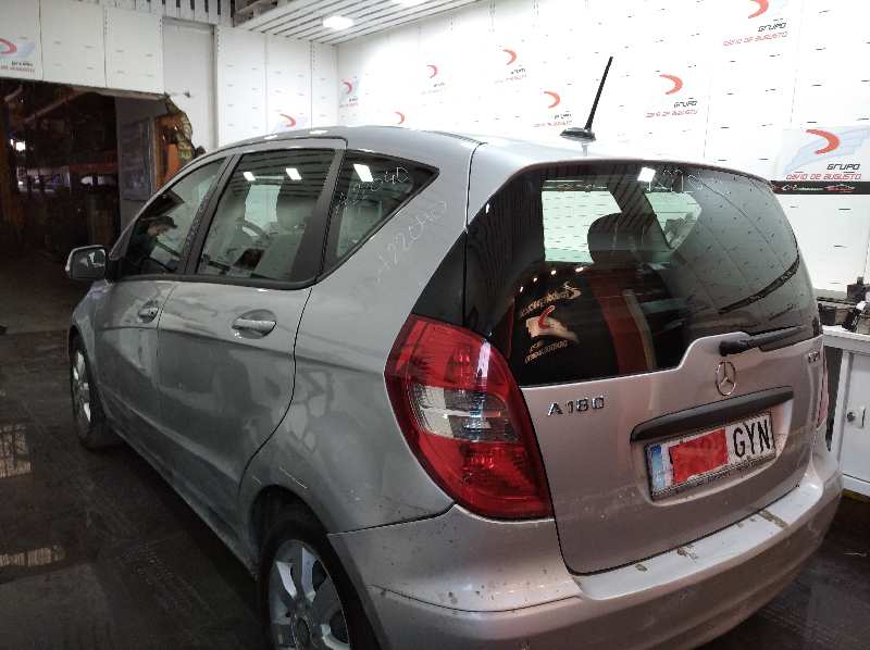 MERCEDES CLASE A (W169) A 180 CDI  A-Edition   |   09.07 - ... foto 4