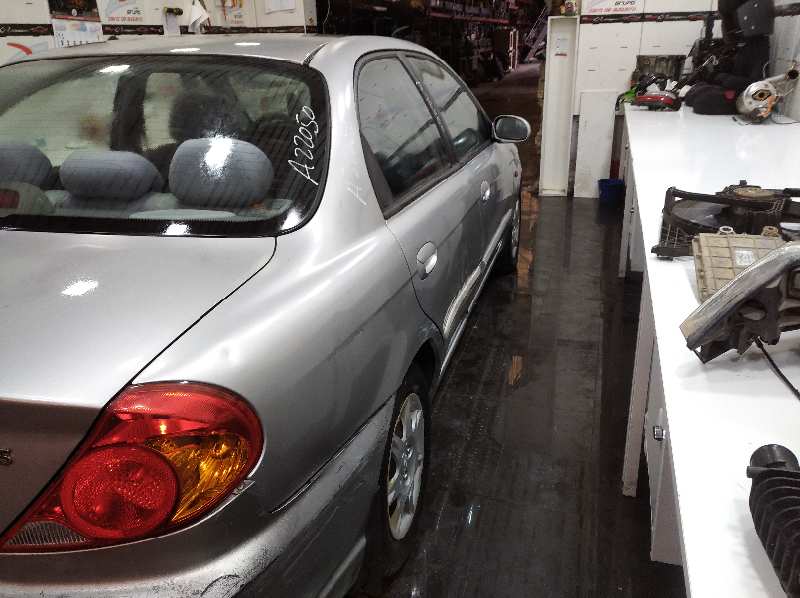 KIA SEPHIA LL Básico   |   01.98 - 12.04 foto 6