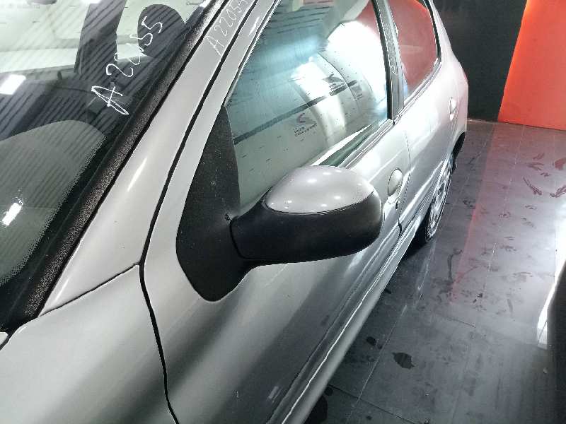 PEUGEOT 206 BERLINA X-Line   |   10.02 - 12.10 foto 5