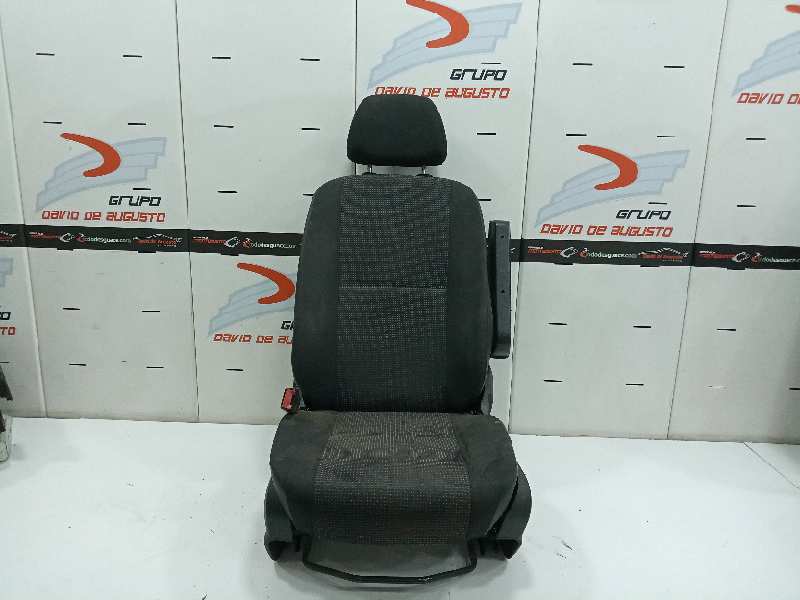 ASIENTO DELANTERO IZQUIERDO