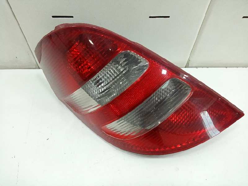 PILOTO TRASERO IZQUIERDO MERCEDES CLASE A (W169) A 160 BE Red & Black (169.331)   |   06.09 - ...