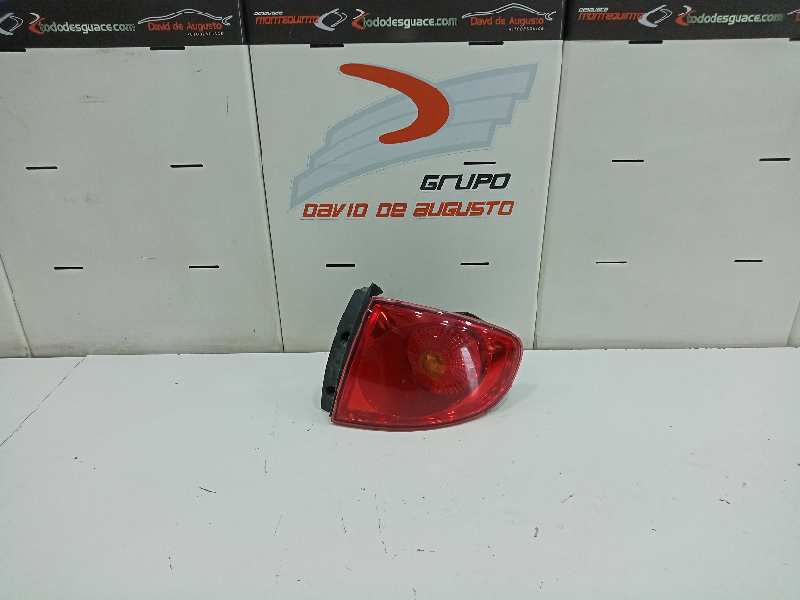 PILOTO TRASERO DERECHO