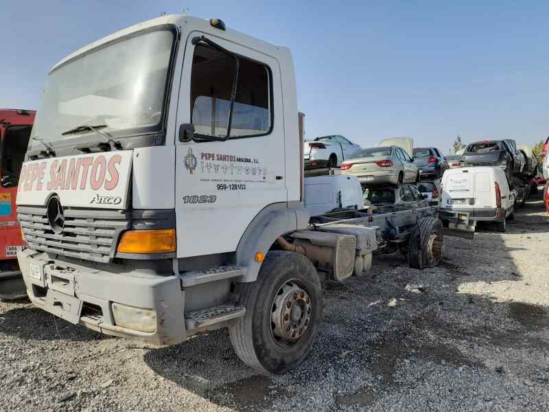MERCEDES ATEGO 2-EJES 18 T /BM 950/2/4 *   |   0.97 - 0.04 foto 4