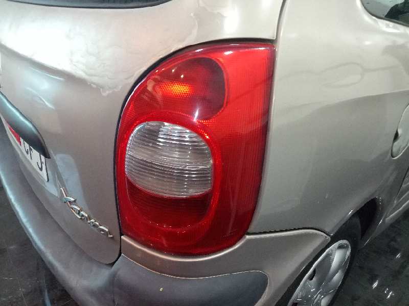 CITROEN XSARA PICASSO 2.0 HDi Exclusive   |   09.01 - 12.05 foto 12