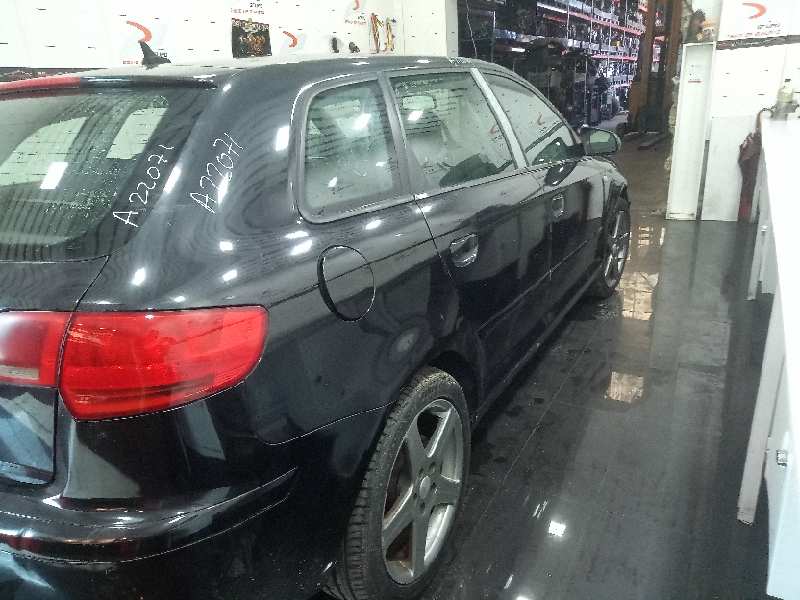 AUDI A3 SPORTBACK (8P) 1.9 TDI Ambiente   |   09.04 - 12.09 foto 6