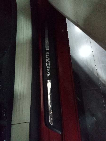 VOLVO V40 (2012-0) You!