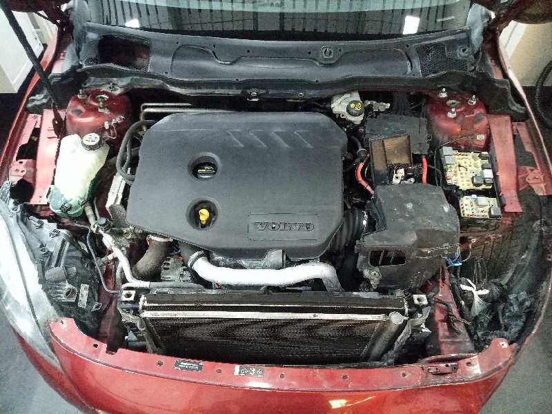 VOLVO V40 (2012-0) You!
