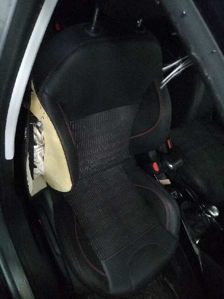 PEUGEOT 2008 (--.2013->) Active   |   03.13 - ...