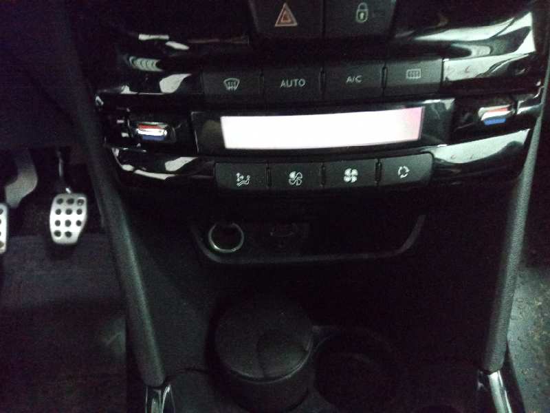 PEUGEOT 2008 (--.2013->) Active   |   03.13 - ...